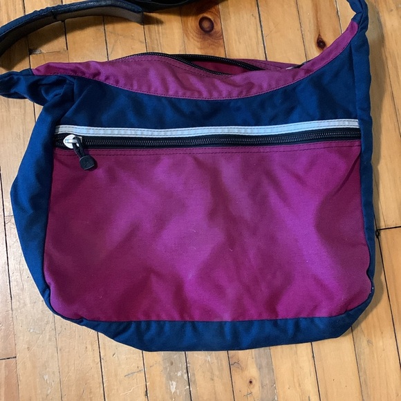 Rare Title Nine cross body bag - Picture 4 of 7